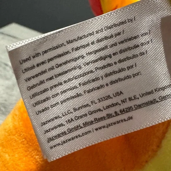 Pokémon | Charmander (2021) - Collectible 8” Stuffed Plush Toy - Picture 11 of 13